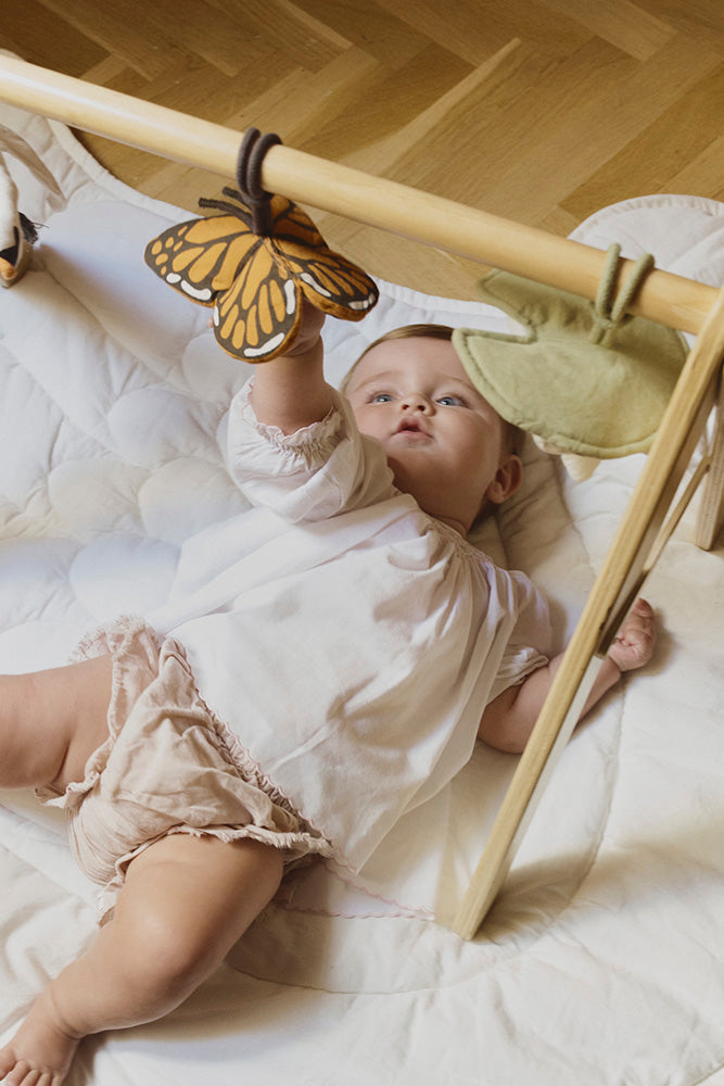 BABY GYM AVEC ENSEMBLE DE 3 SUSPENSIONS À HOCHETS - SWAN
