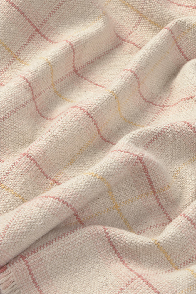 HANDLOOM KID BED THROW TARTAN ROSE