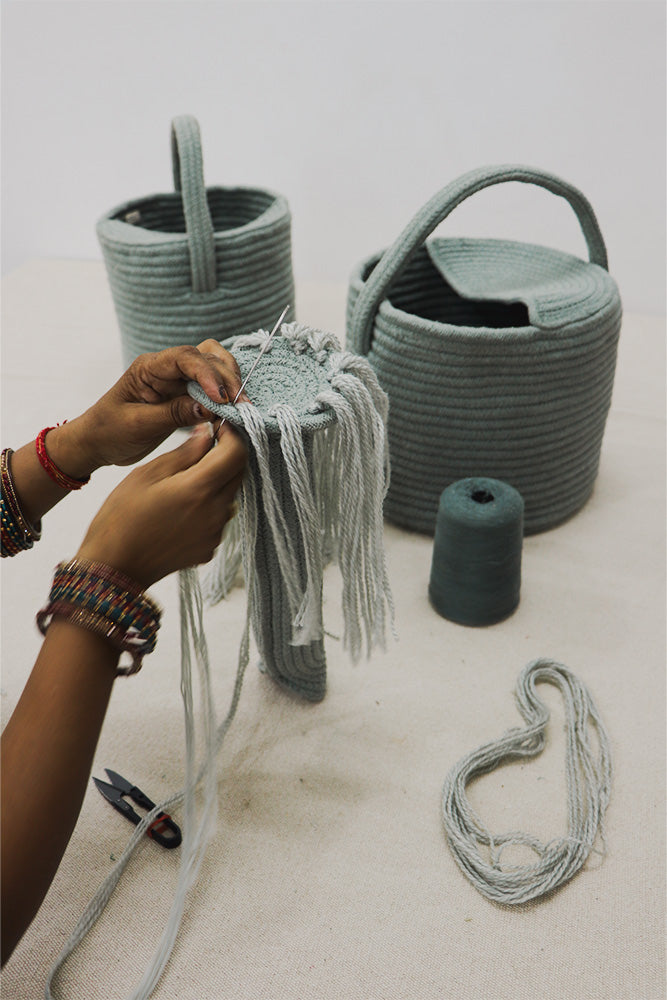 Basket Water Can