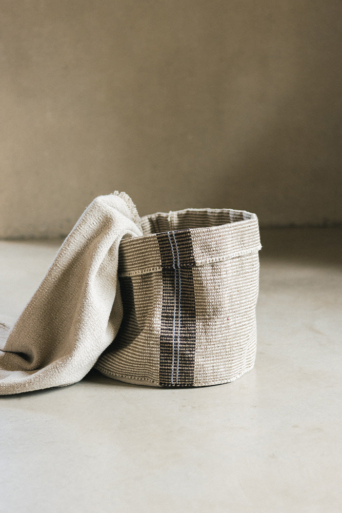 CESTA PEQUEÑA HANDLOOM TULE
