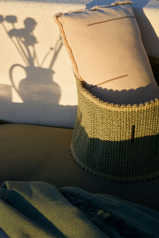 HANDLOOM BASKET VERTICAL MONSTERA