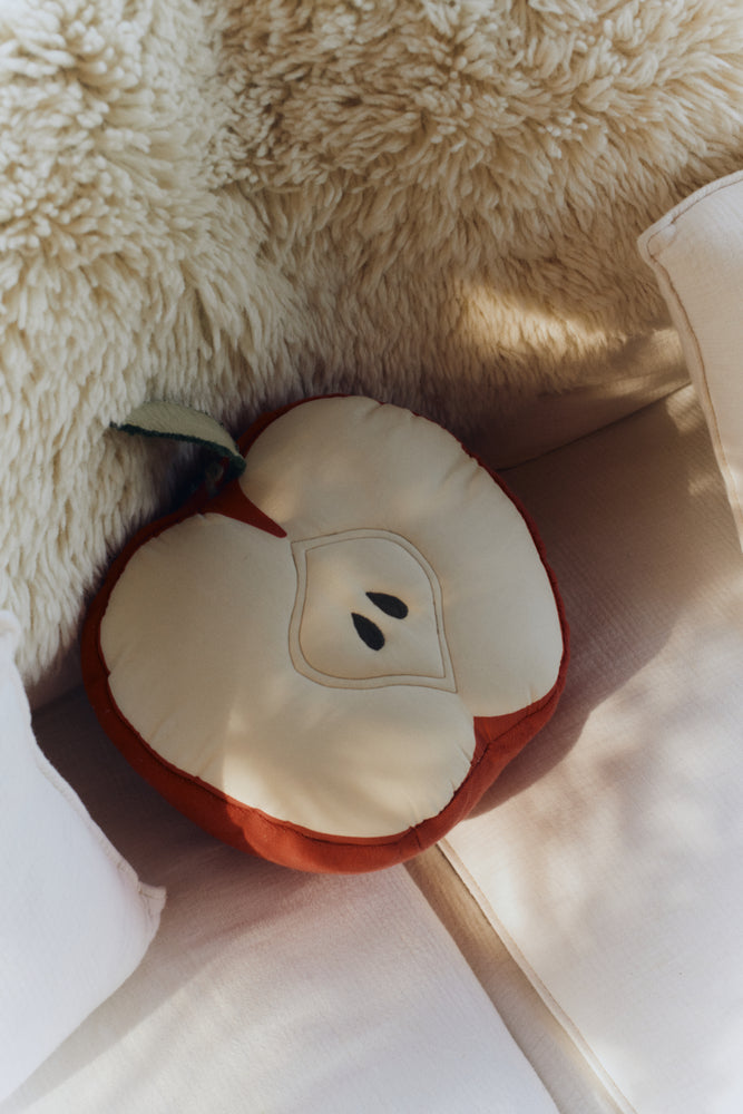 KISSEN APPLE