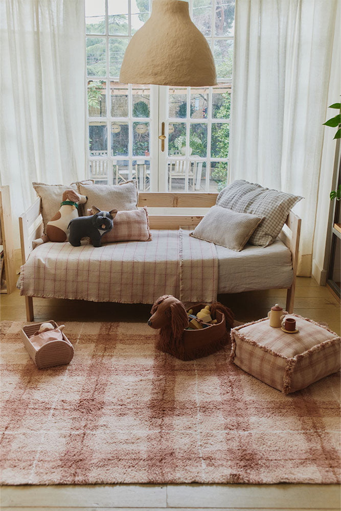 HANDLOOM POUF ROSE