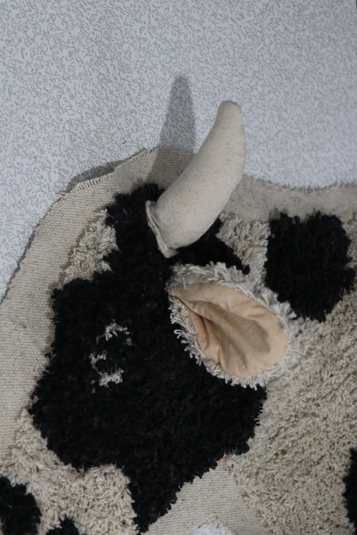 POUF LOLA THE COW