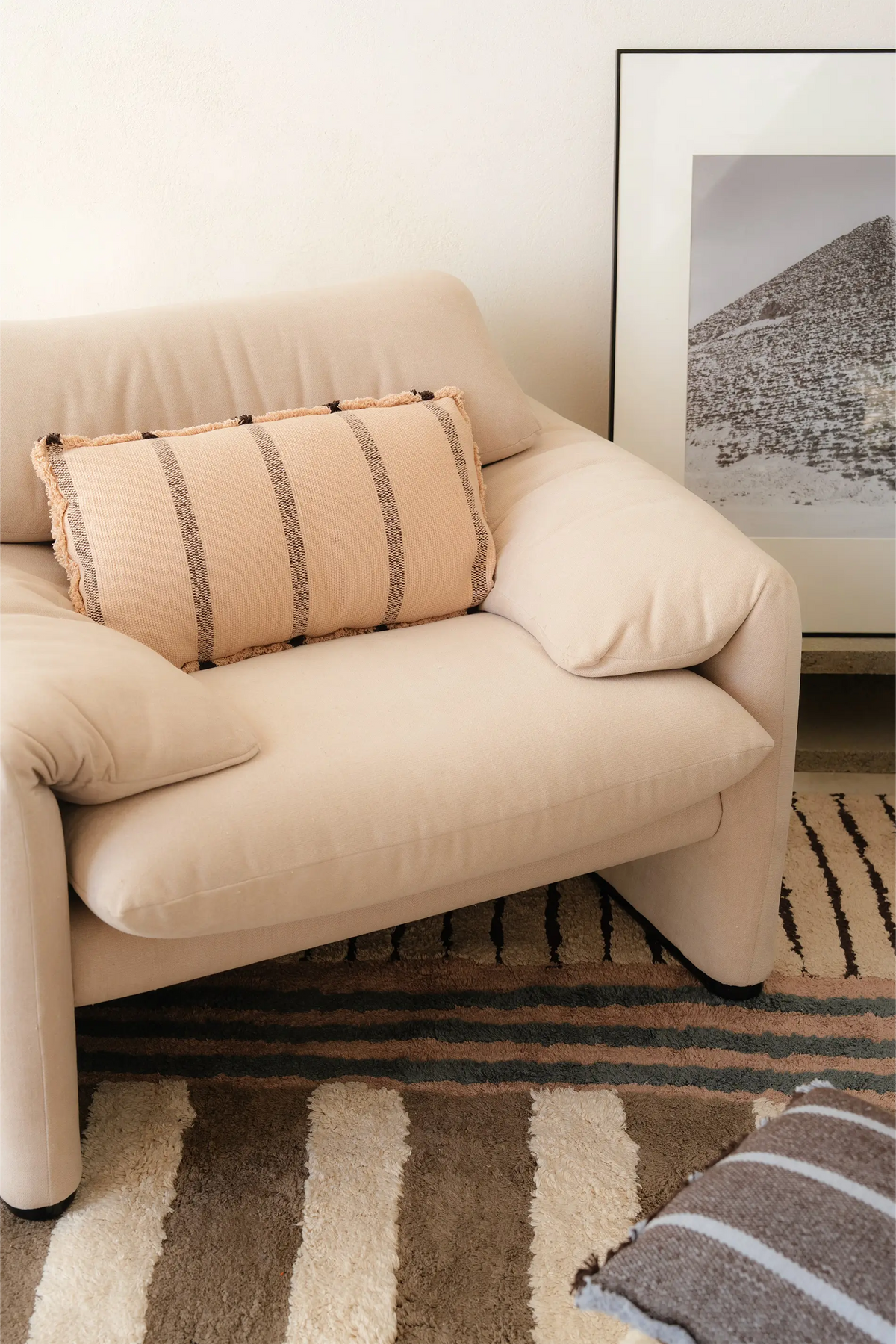 RECTANGULAR CUSHION LINES ROSE