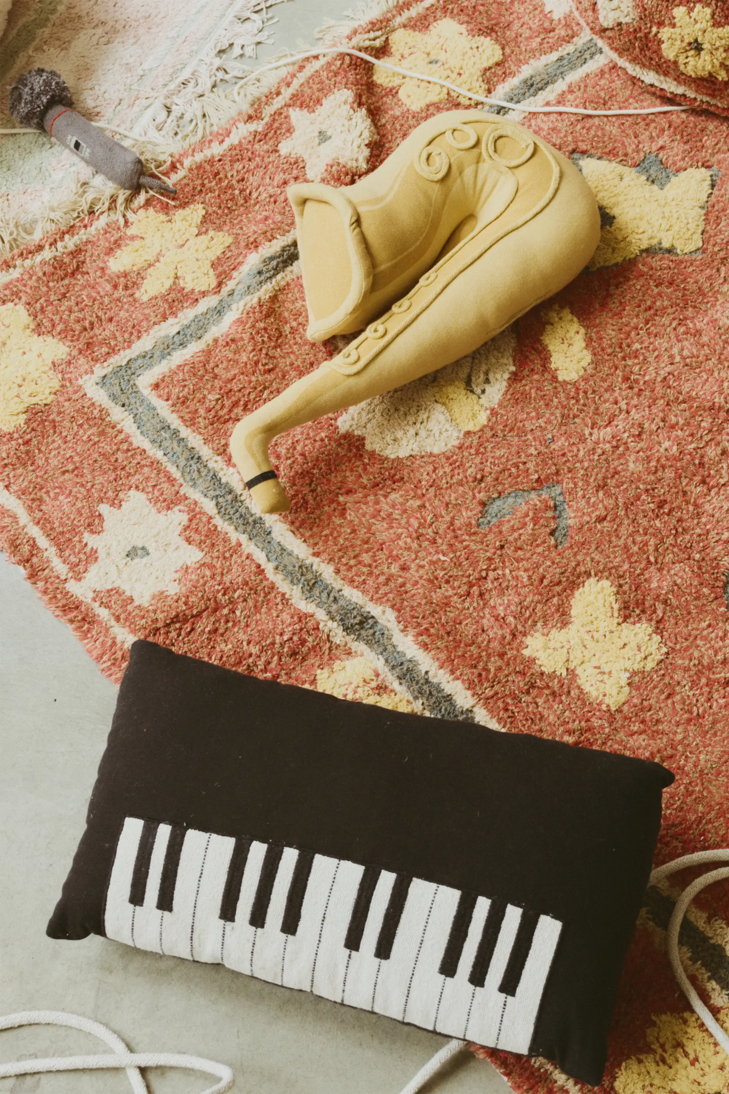 COJÍN PIANO