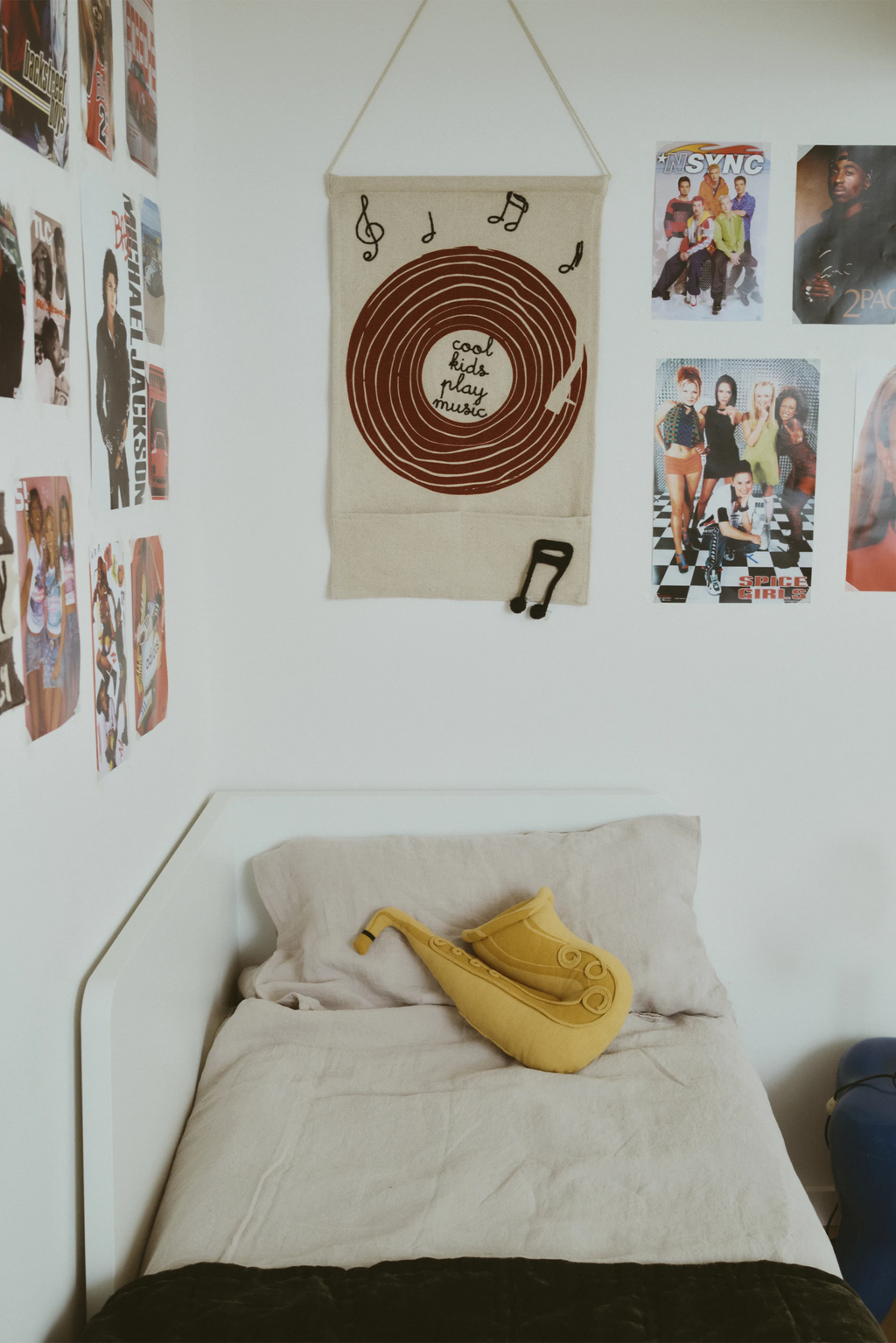 CUSHION SAXOPHONE