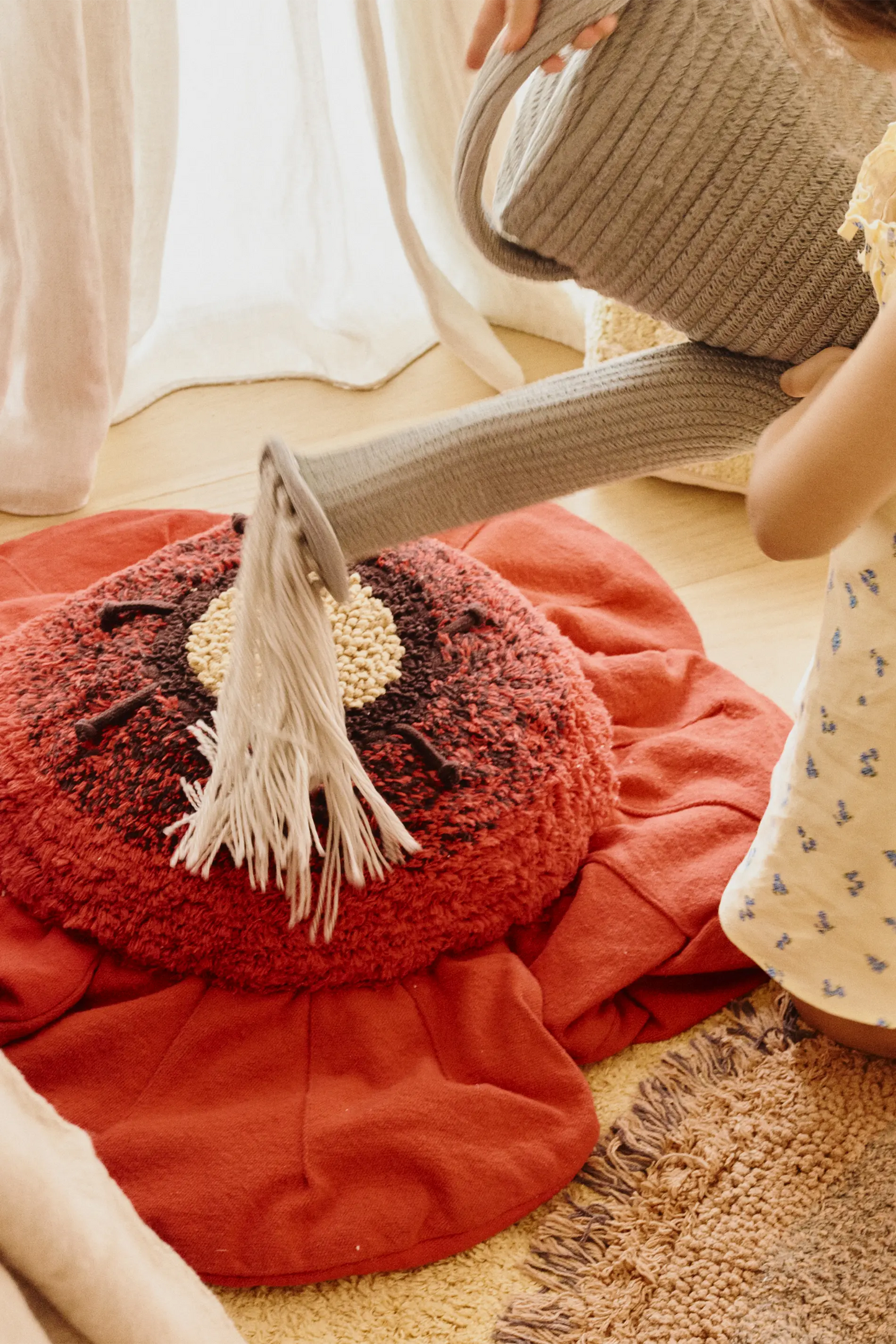FLOOR CUSHION RED POPPY