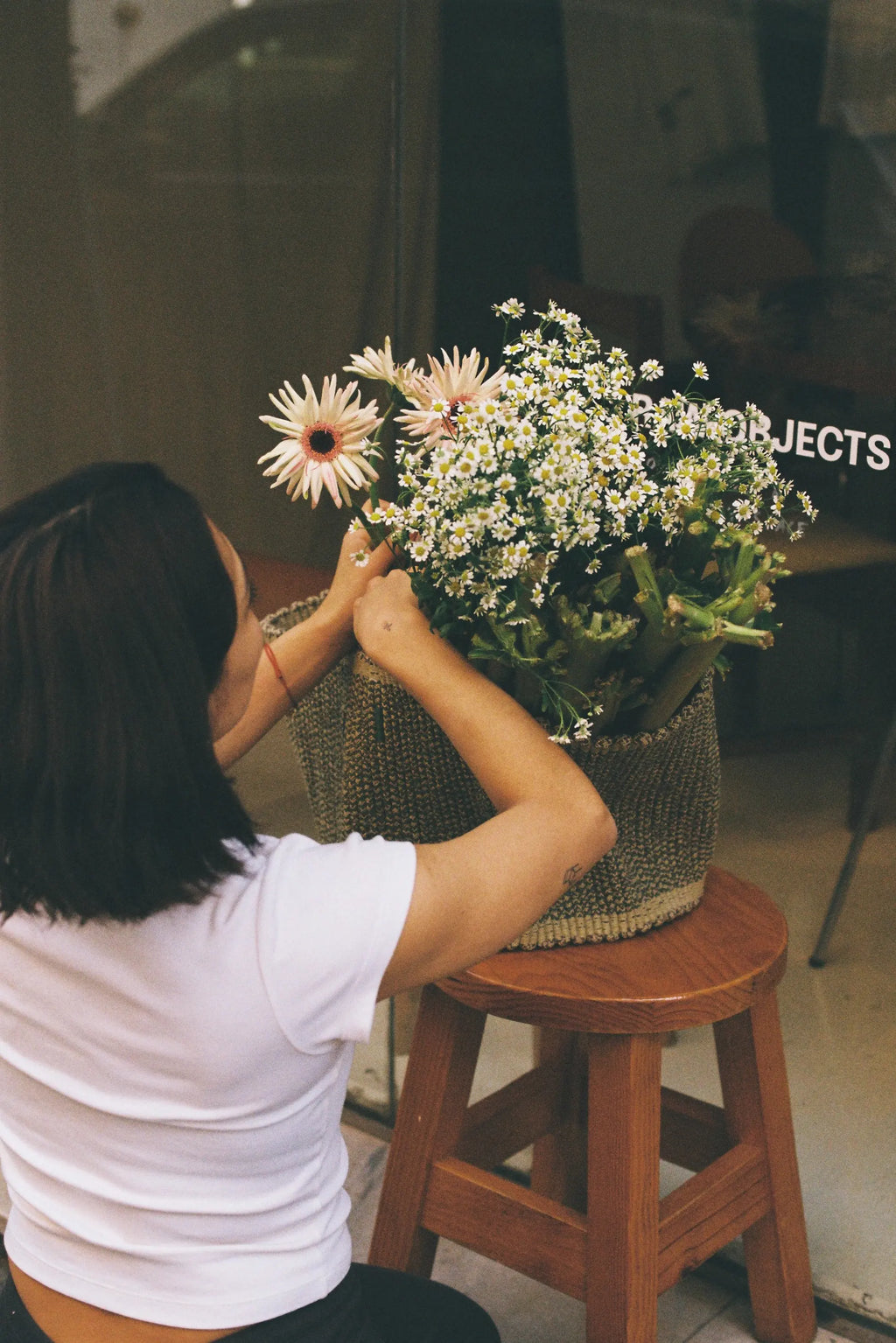 HANDLOOM BASKET VERTICAL MONSTERA
