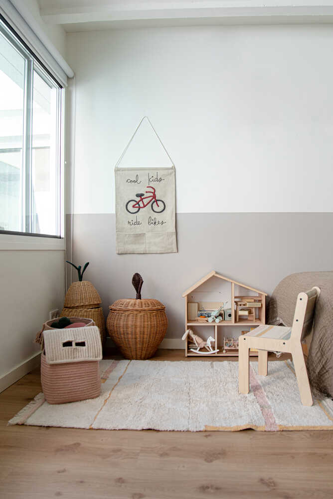 KID'S CHAIR SILLITA KAAROL EARTH Gonzalo Milà + Lorena Canals