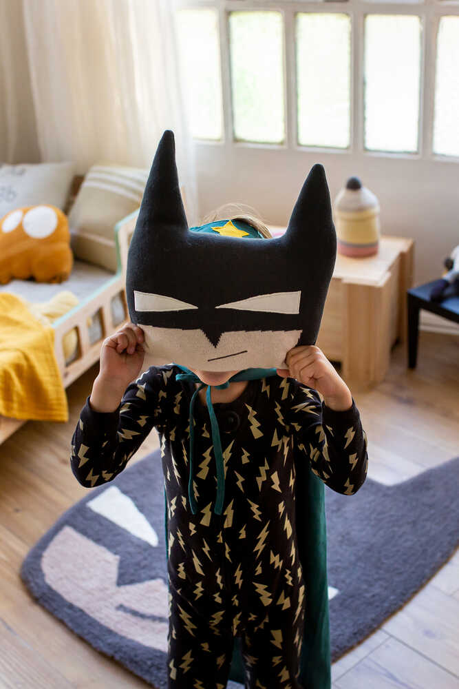 KNITTED CUSHION BATBOY Edgar Plans x Lorena Canals