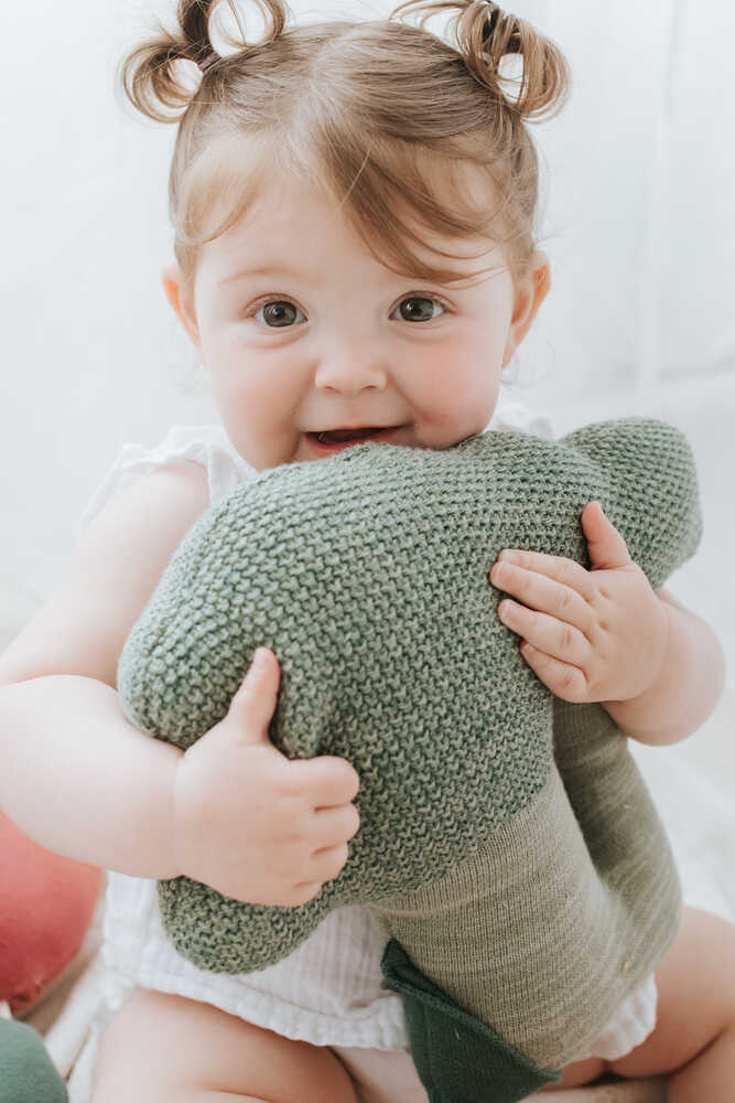 KNITTED CUSHION BRUCY THE BROCCOLI Oli & Carol x Lorena Canals