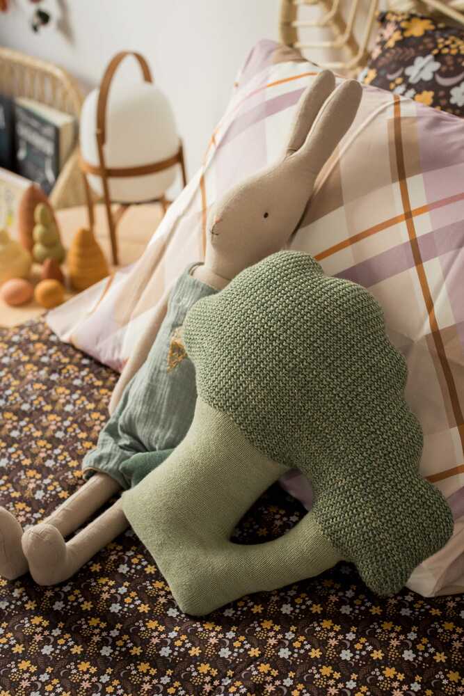KNITTED CUSHION BRUCY THE BROCCOLI Oli & Carol x Lorena Canals