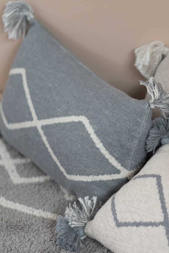 KNITTED CUSHION OASIS GREY Lorena Canals