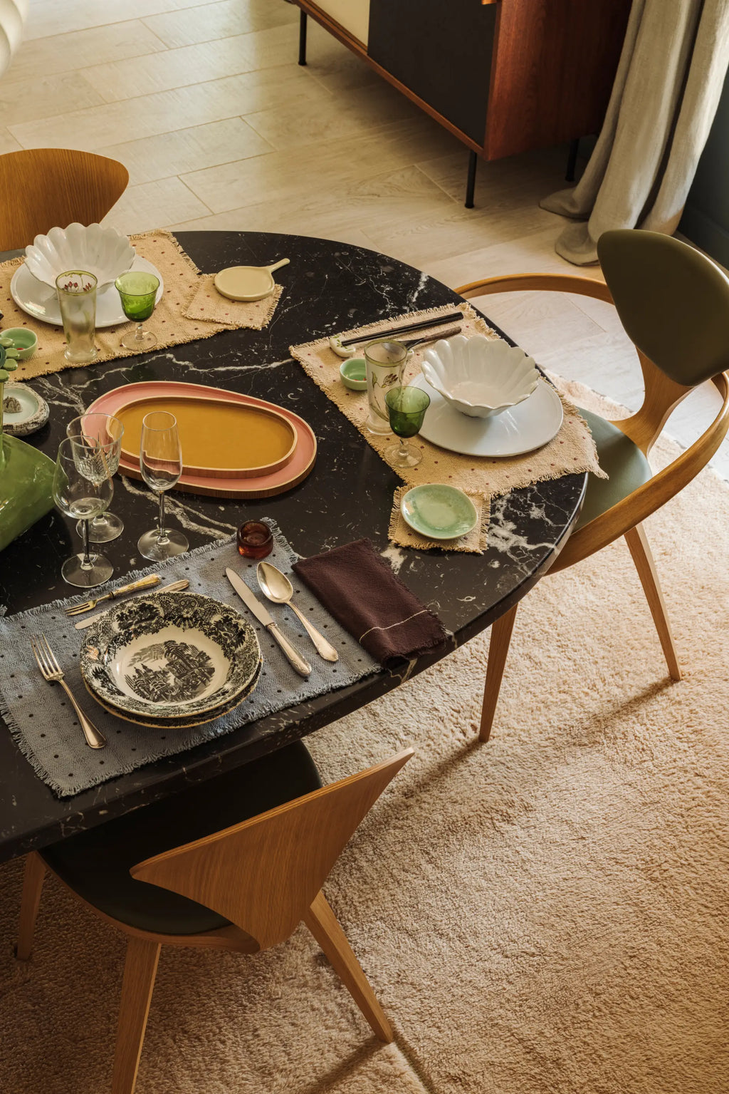 SET DE 2 SETS DE TABLE DOTS BEIGE