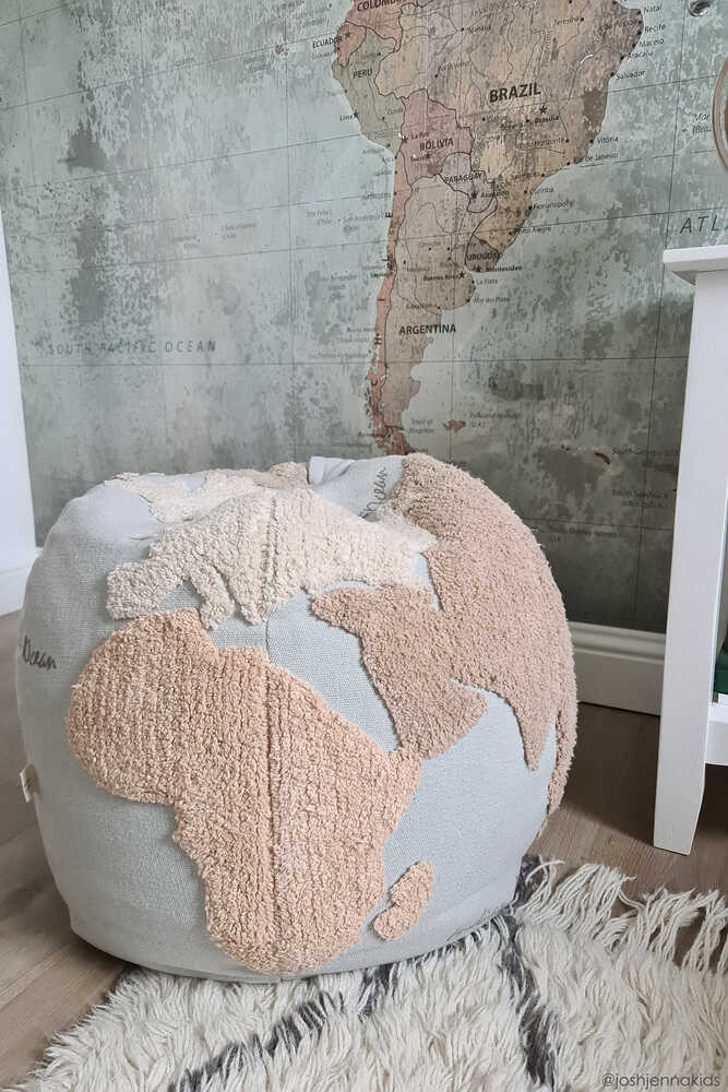 POUF WORLD MAP Lorena Canals