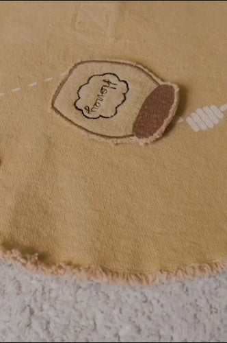 KLEINE WELT ÖKO-SPIELZEUG VOM NEKTAR ZUM HONIG