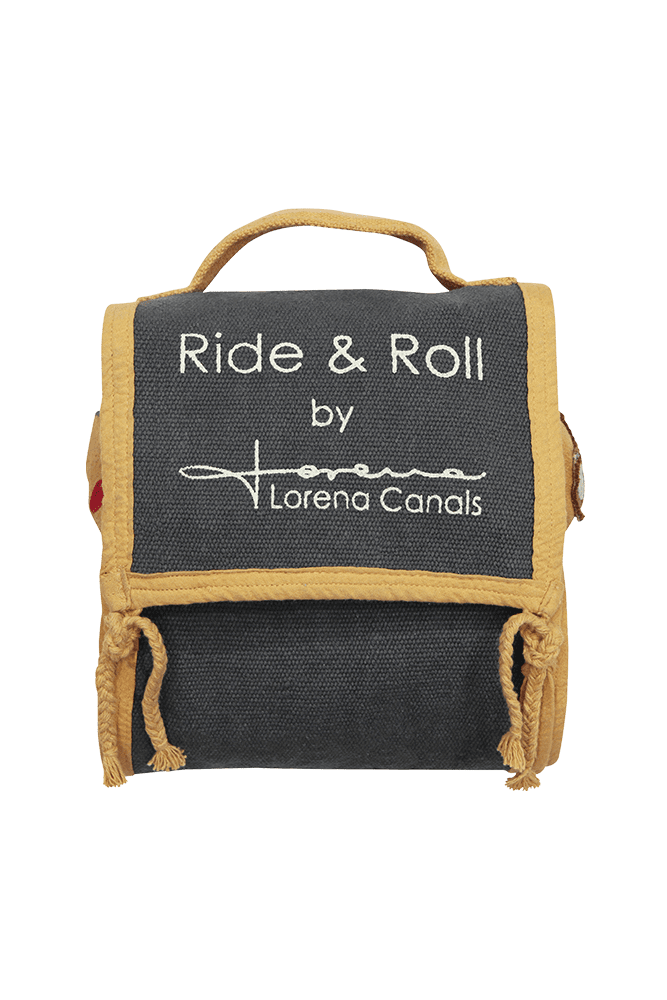 RIDE & ROLL SCHOOL BUS Lorena Canals