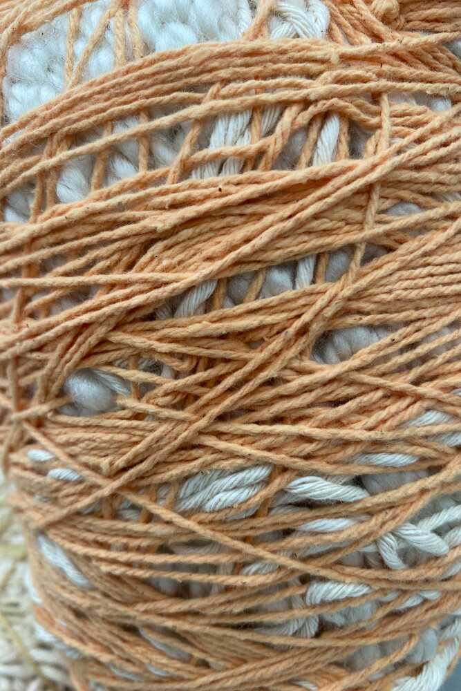 TEXTILE ART BY LORENA CANALS VOL.V Lorena Canals
